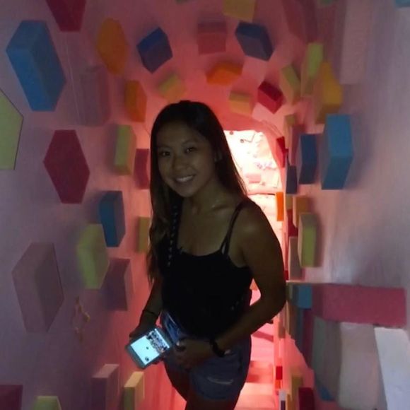 Meet your Posher, Kristen - Picture 1 of 1